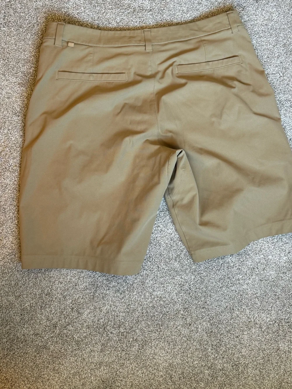Lululemon Commission Short Relaxed Warpstreme Tofino Sand Beige Size 34